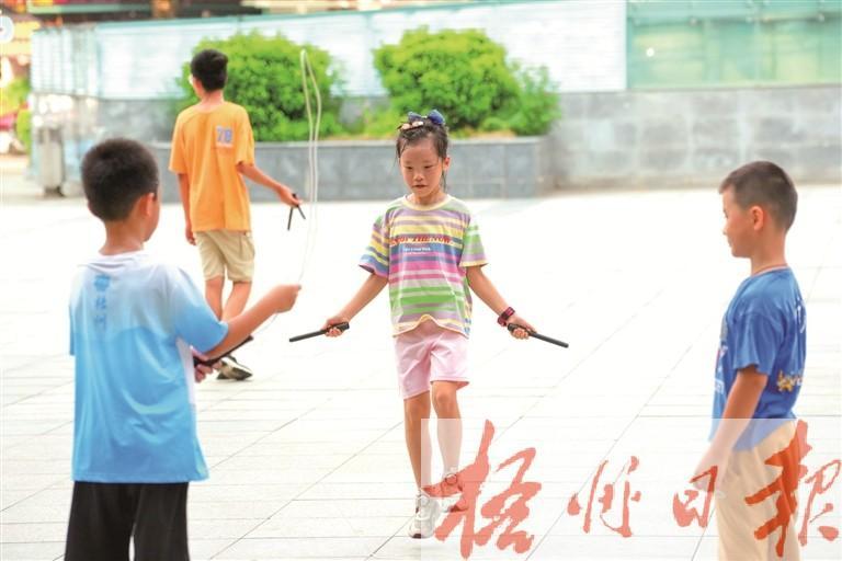 学员们正在, 文化中心广, entit