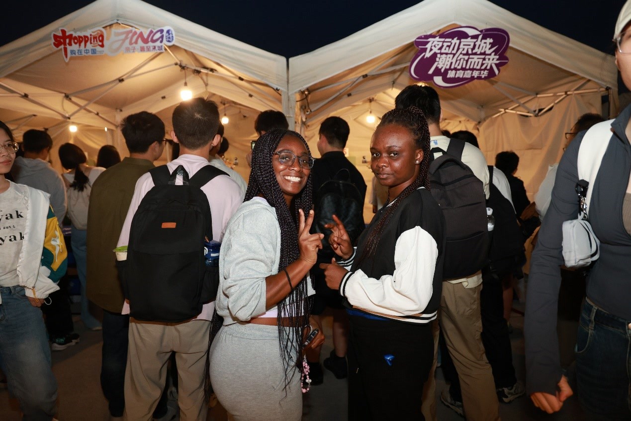 年华由北京, img, 进大学校园 年华由北京, img, 进大学校园