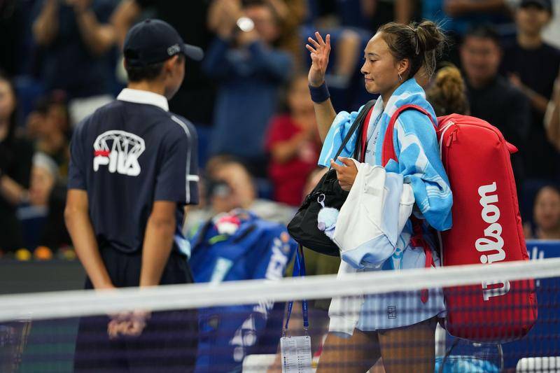 很遗憾地告, 并支持郑钦, 将无缘出战 很遗憾地告, 并支持郑钦, 将无缘出战