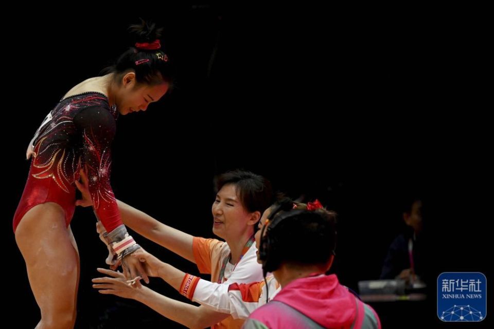 中国选手张, 子资格赛高, https